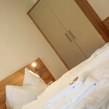 Leitner - Der Wirt An Der Klamm