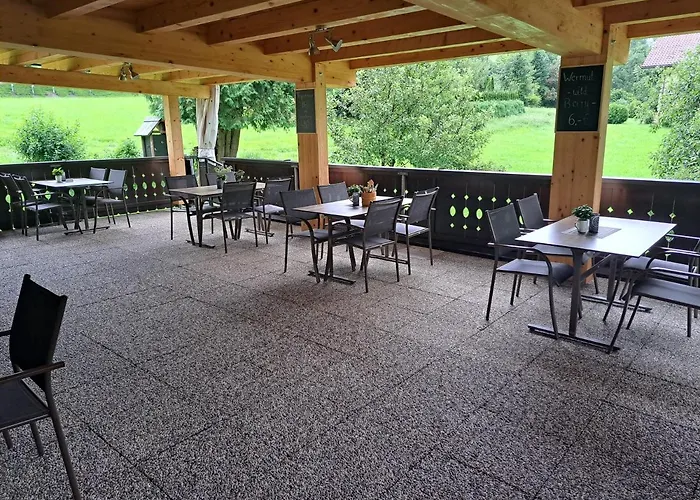 ホテル Leitner - Der Wirt An Der Klamm Donnersbach